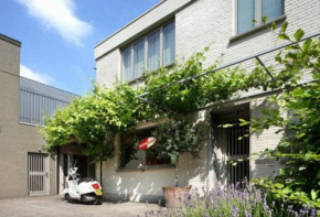 Гостиница midiSud Apartment  Гент